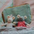 BT140004_MHSJ_PLUSH_ELLA_AMBIANCE_07.jpg
